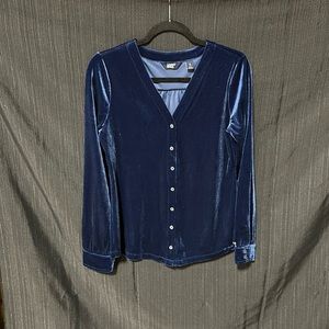 Lands‎ End Blue polyester/spandex button up top / Size S / S-44